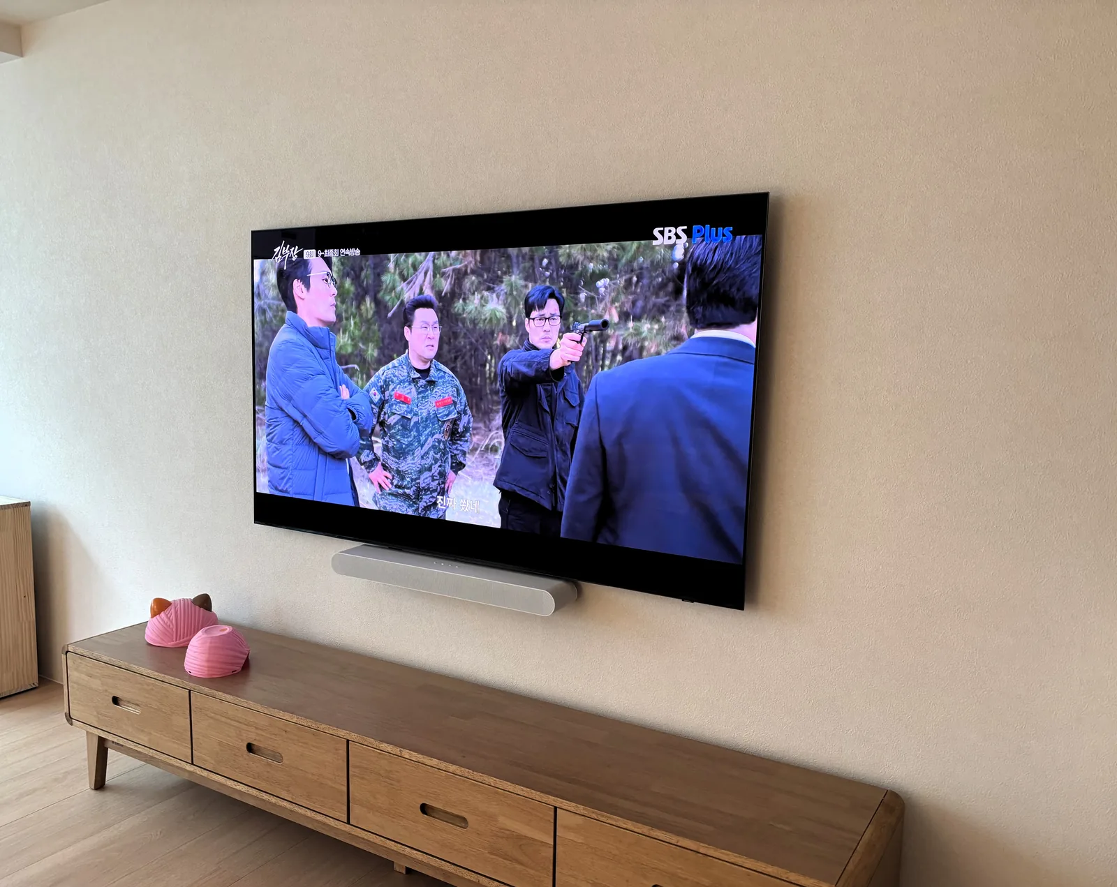 구로구 벽걸이TV 설치 시공 사진