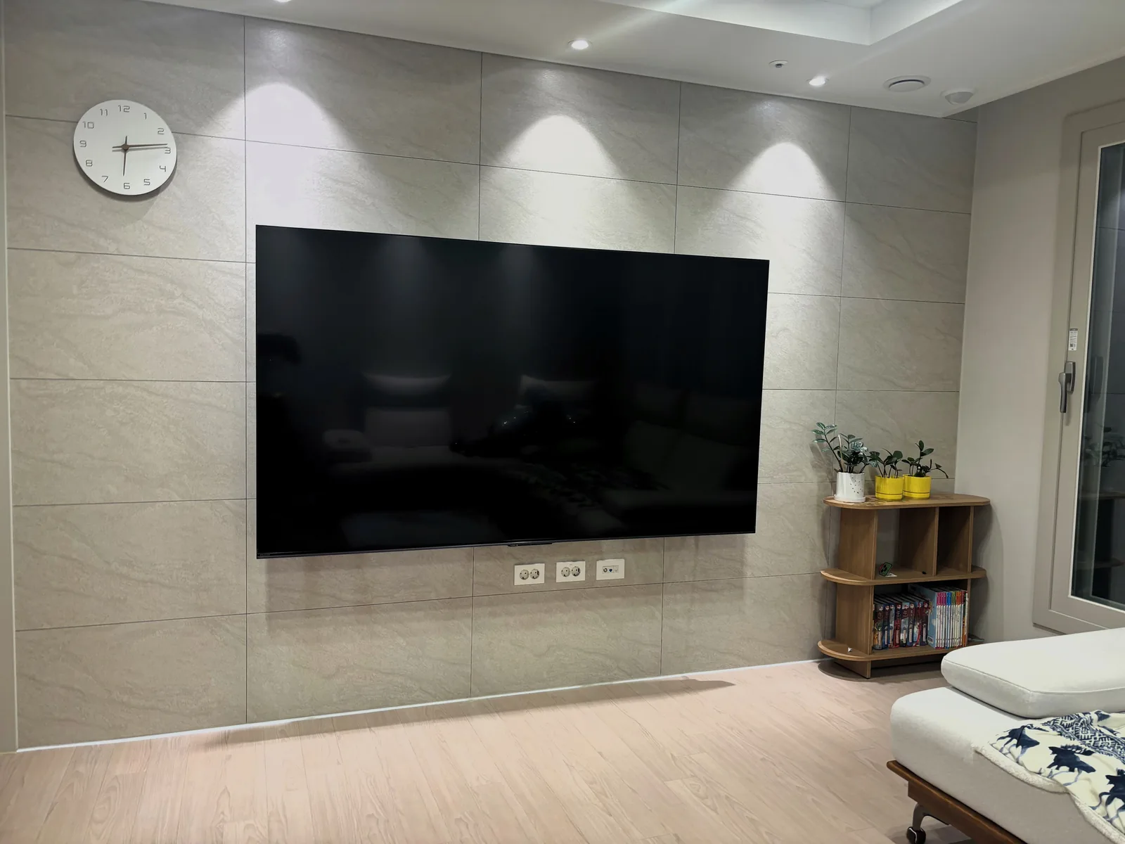 도봉구 창동 벽걸이TV 설치 시공 사진