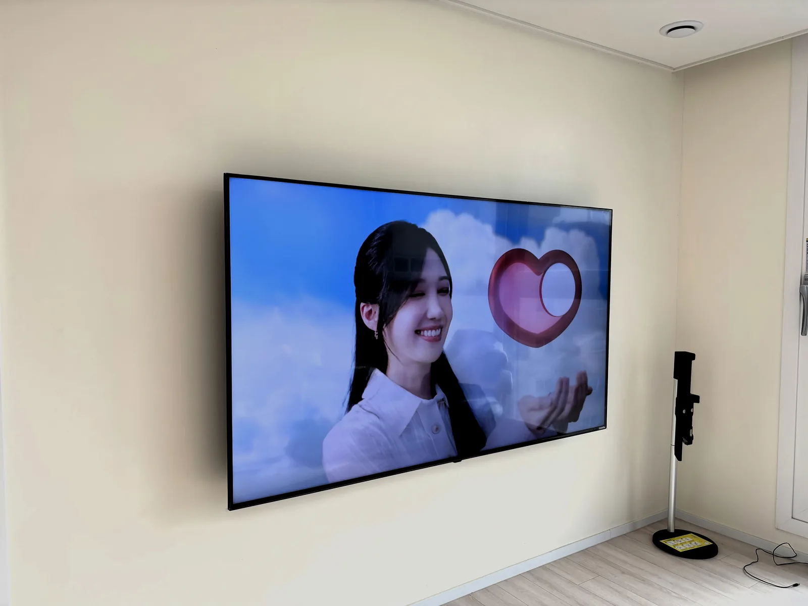 양천구 신정동 벽걸이TV 설치 시공 사진