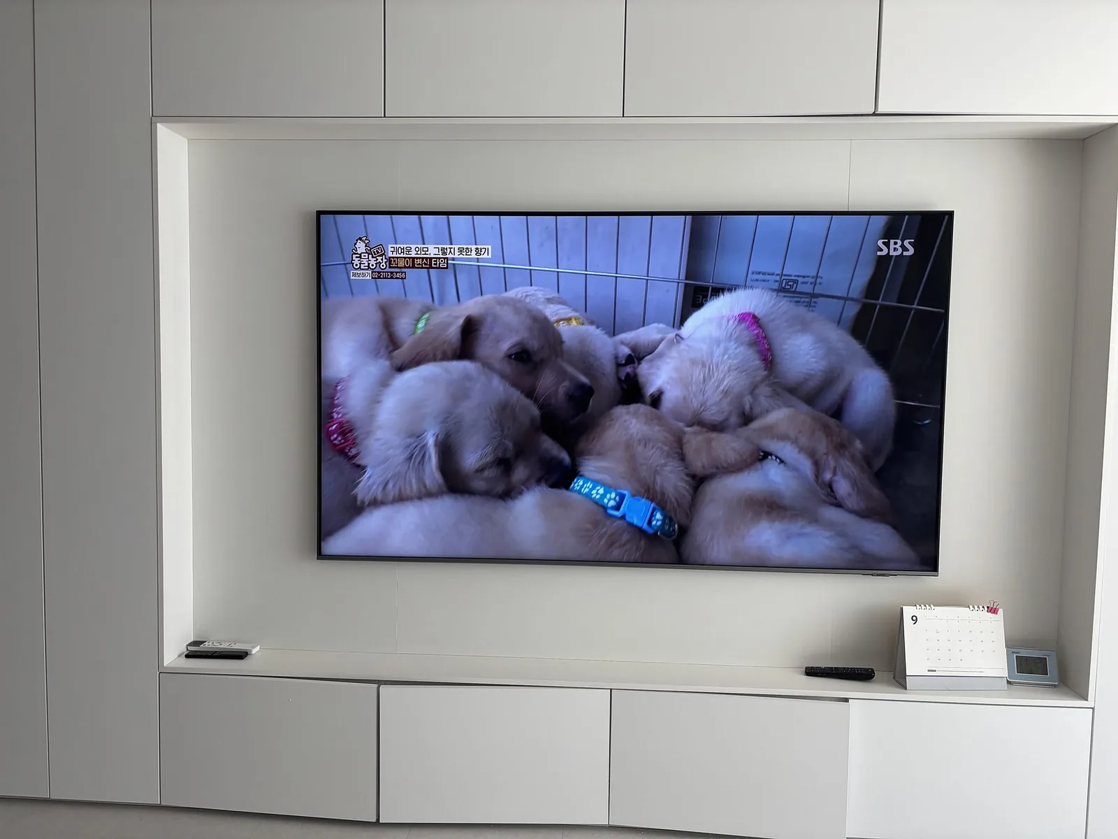 부자TV 벽걸이TV 시공 사진 — 촬영 현장 성북구 삼선동 — 타공 · 삼성 65인치 · 매립장 · 반매립장